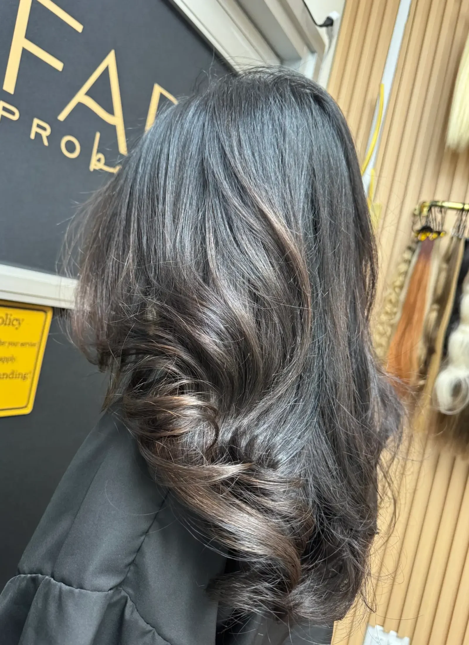 Expresso brunette balayage, – deep, glossy tones, with a natual, dimensional finish by Fabi Pro Beauty NYC Express brunette balayage by Fabiana Cohen at Fabi Pro Beauty, Midtown East Manhattan - rich dimension, cool tones, glossy finish